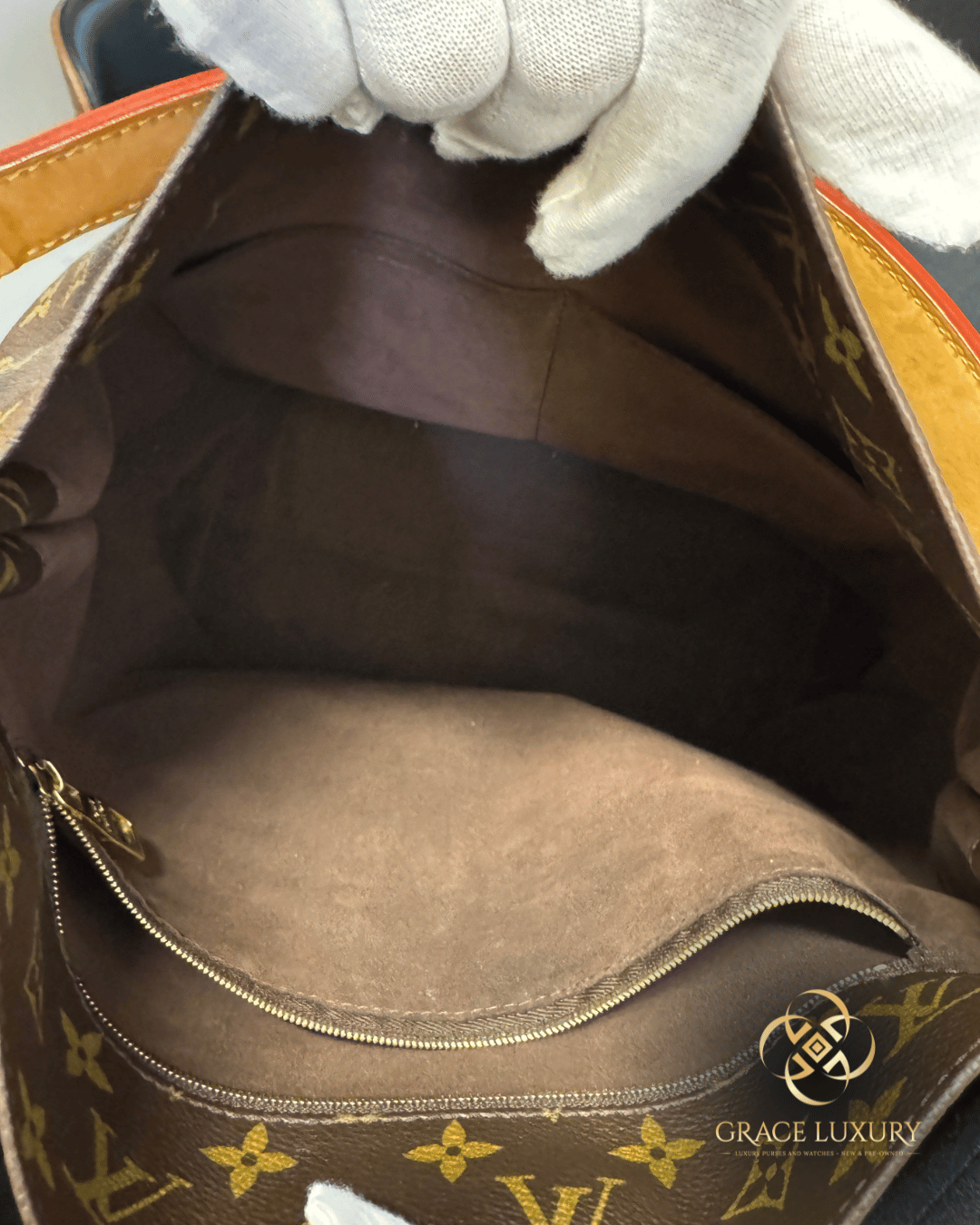 Louis Vuitton Hobo Metis Monogram