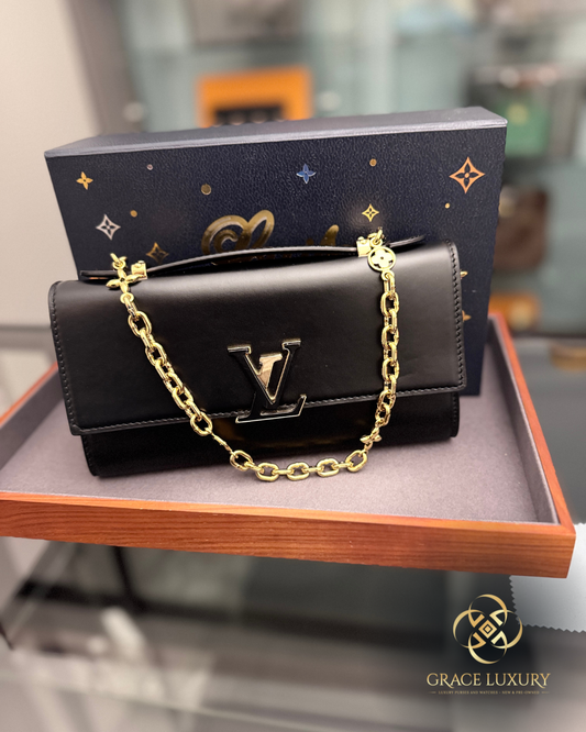 Louis Vuitton Wallet Chain Capucines Leather