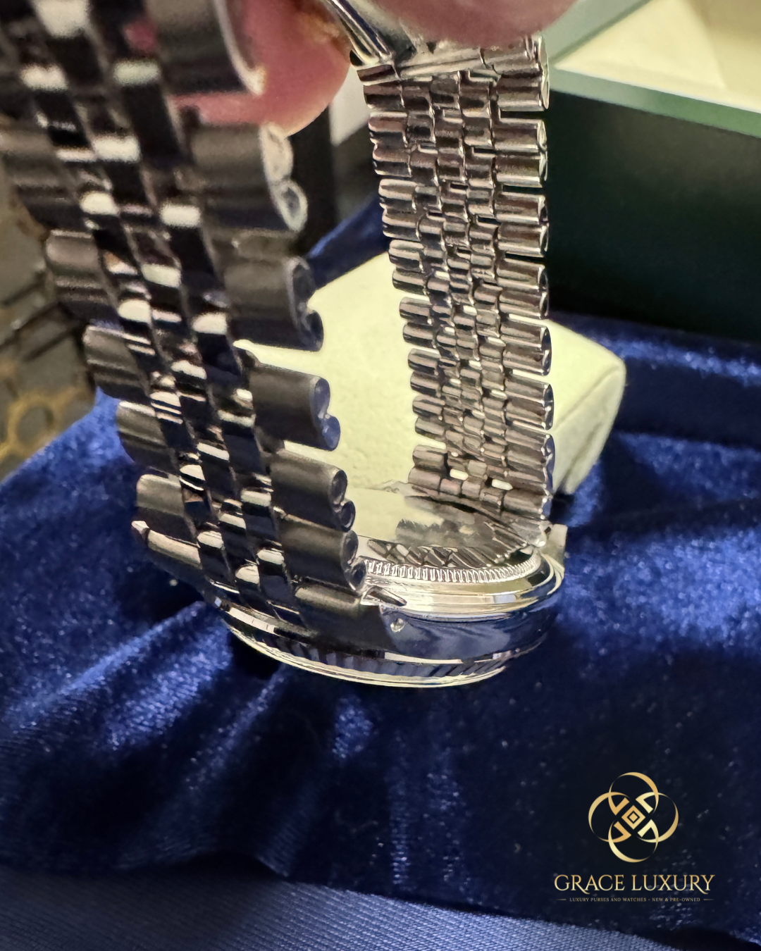 Rolex Datejust 1601 36mm Silver Dial Gold Index – 1969 Vintage Two-Tone Classic